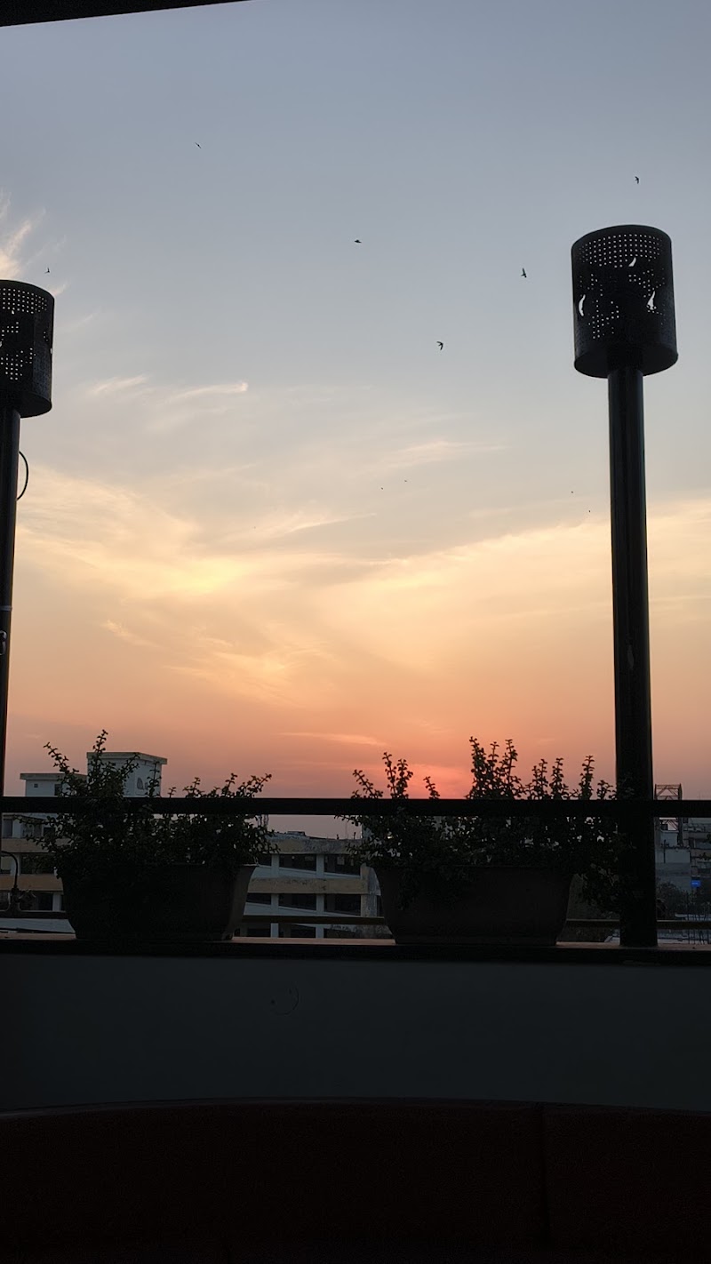 THE BULL PRAYAGRAJ - THE BULL PRAYAGRAJ 2/2 1st floor, Cooper road, Bandhan Bank, Landmark:, Civilines, Civil Lines, Prayagraj, Uttar Pradesh 211001, India
