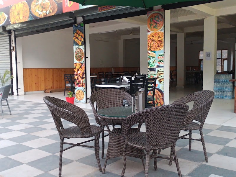 Punjabi Kitchen & Tandoori Hut - Punjabi Kitchen & Tandoori Hut Takoli, Himachal Pradesh 175121, India