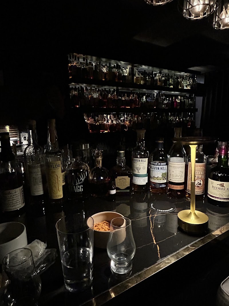 #OBSESSION.BKK (Whisky & Cocktails) - #OBSESSION.BKK (Whisky & Cocktails), 4th Floor, 1011-3/4 Phahon Yothin Road, Phaya Thai, Khet Phaya Thai, Krung Thep Maha Nakhon 10400, Thailand
