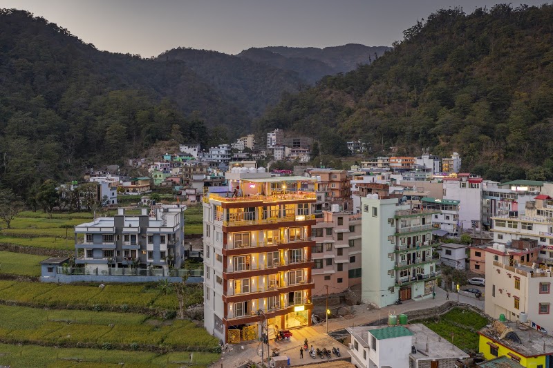 The Hosteller Rishikesh, Upper Tapovan - The Hosteller Rishikesh, Upper Tapovan Khasra No. 137, Balaknath Rd, Upper Tapovan, Tapovan, Rishikesh, Uttarakhand 249192, India