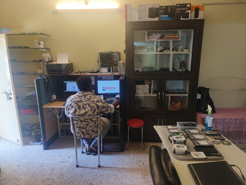 Roots Data Recovery - Roots Data Recovery, 1st floor,Near CTC, Laxmi Narsu Mansion, H.No. 1-2-253/7, 95, Park Ln, opp. Parklane Hotel, Kalasiguda, Secunderabad, Telangana 500003, India