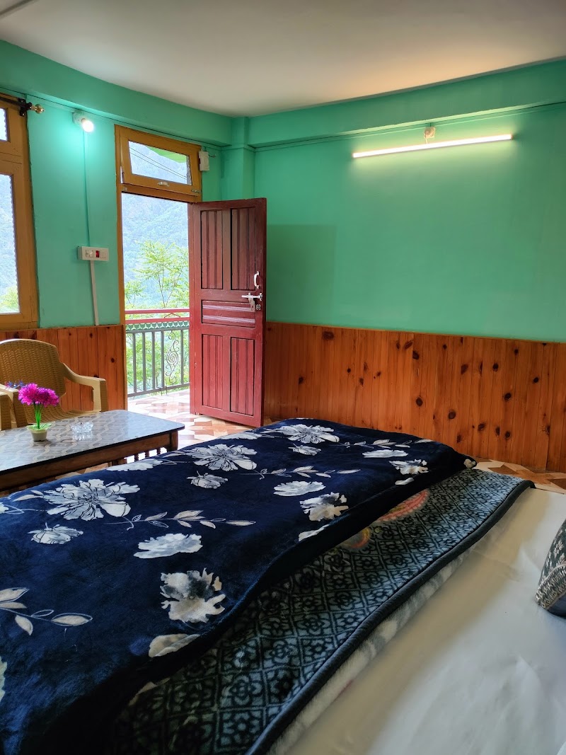 Globaltirthanvalleystay - Globaltirthanvalleystay Pekhari, Gushaini, Banjar, Himachal Pradesh 175123, India