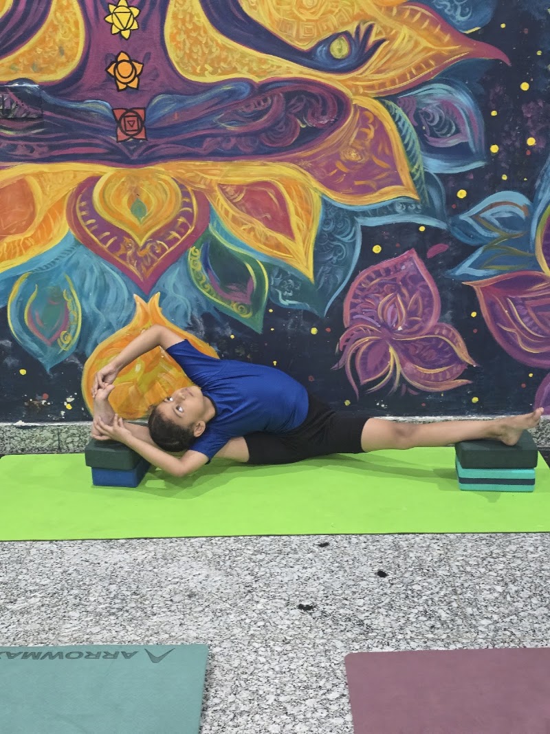 MAHADEVAM YOGA STUDIO - MAHADEVAM YOGA STUDIO E-251 1st floor, S.t, Lawrence school, DILSHAD GARDEN, Block F, Dilshad Garden, Delhi, 110095, India