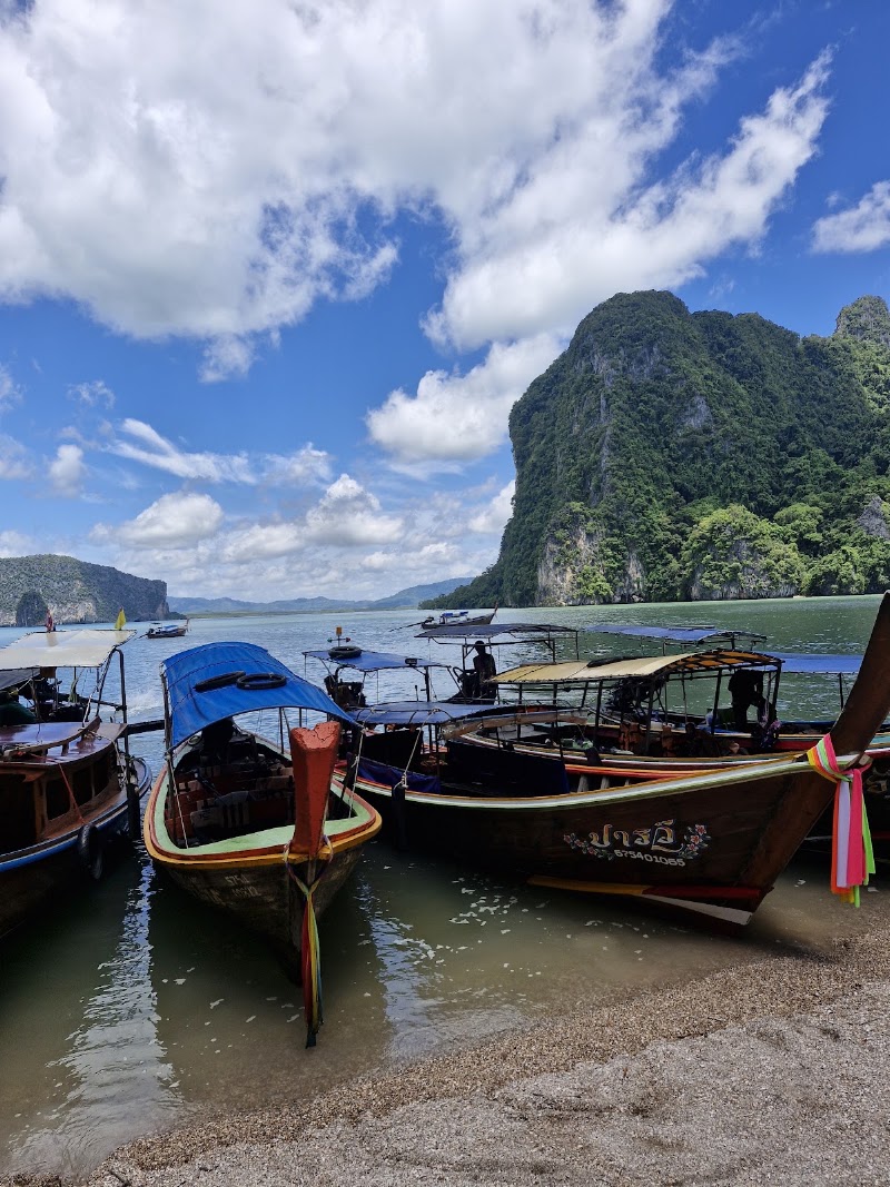 The bay tour บริการเรือนำเที่ยว - The bay tour บริการเรือนำเที่ยว, 7CFW+9F8 111 Tambon Kalai, Amphoe Takua Thung, Chang Wat Phang-nga 82130, Thailand