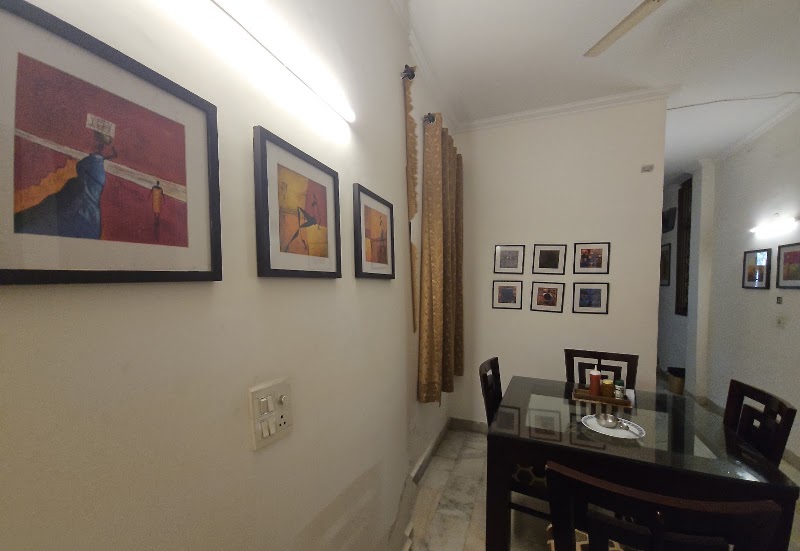 Woodpecker Apartments Hauz khas - Woodpecker Apartments Hauz khas, D1/3, Ground Floor, near SBI, Hauz Khas Market, Block D1, Hauz Khas, New Delhi, Delhi 110016, India