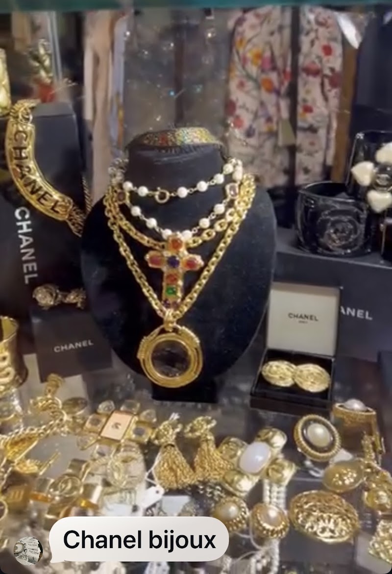 Street Doing Vintage Couture - Street Doing Vintage Couture, Via dei Servi, 88/r, 50122 Firenze FI, Italy