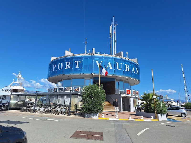 Port Vauban Antibes - Port Vauban Antibes Av. de Verdun, 06600 Antibes, France