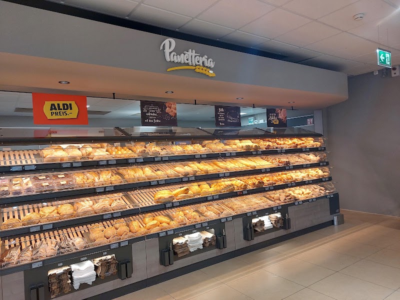 ALDI SUISSE - ALDI SUISSE, Seetalstrasse 11, 6020 Emmen, Switzerland