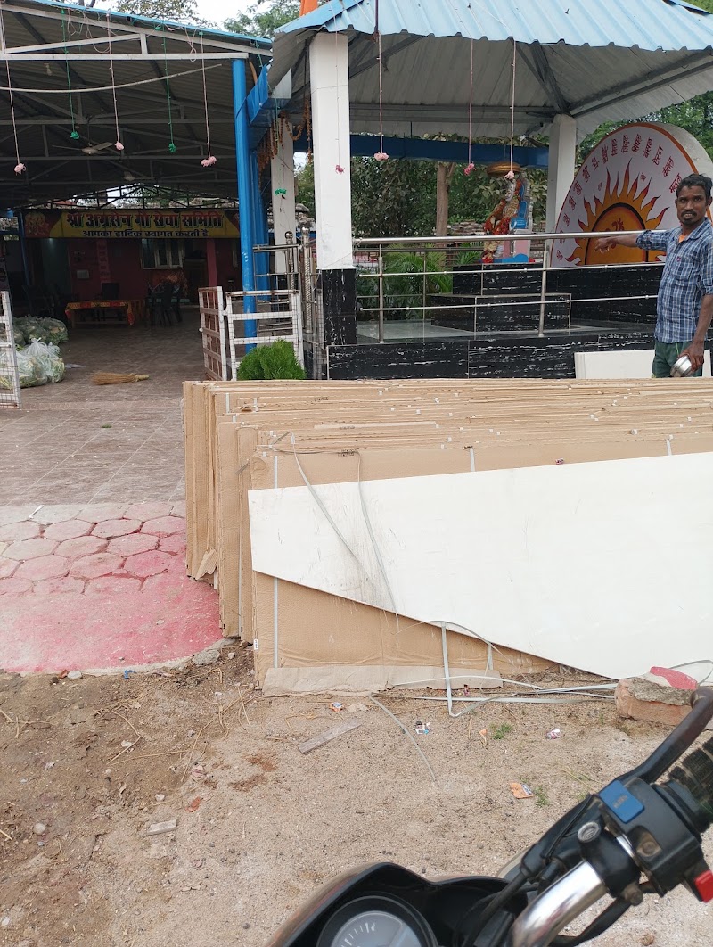 Shree Agrasen Gau Seva Samiti Kanberi - Shree Agrasen Gau Seva Samiti Kanberi, Unnamed Road, 7MPV+P4H, Chhattisgarh 495454, India