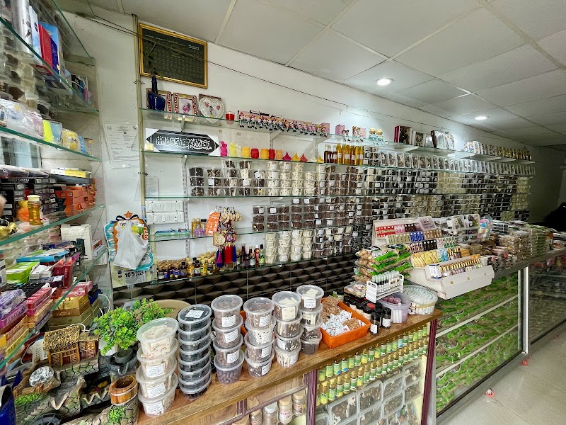 Yercaud Shopping Mall - Yercaud Shopping Mall opposite to TamilNadu Hotel, near to BoatHouse, Gundur, Kiliyur, Tamil Nadu 636602, India