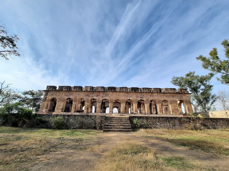 The Sujanpur Tira fort