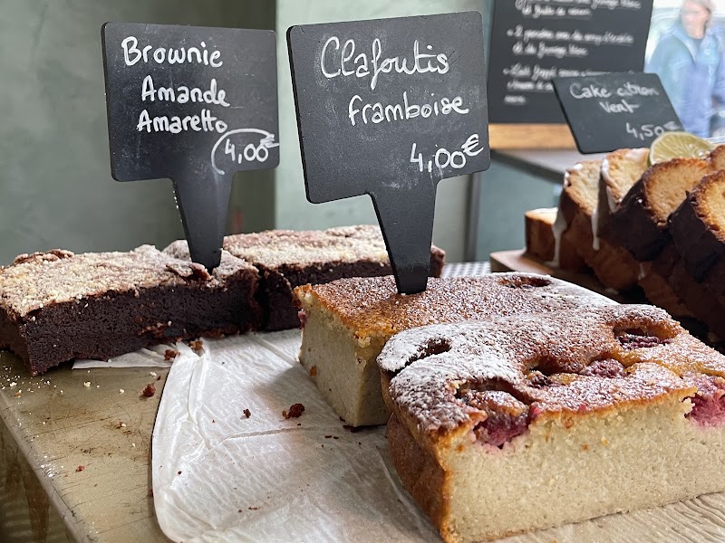 Garden Café Paris - Garden Café Paris 220 Rue Saint-Jacques, 75005 Paris, France
