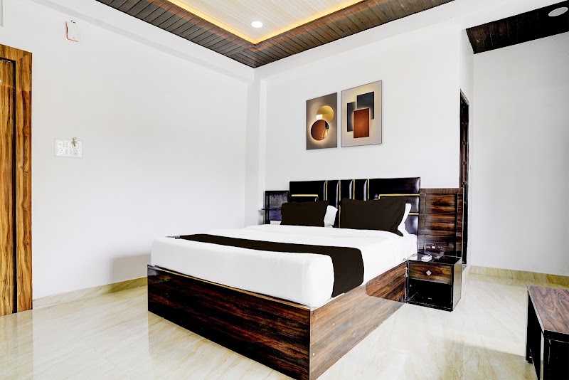 HOTEL O ROYAL INN - HOTEL O ROYAL INN Plot No. 01, Road, beside Narayan School, Bokara, Maharashtra 441123, India