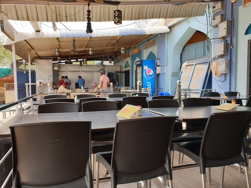 Uppal family food plaza - Uppal family food plaza, Cantonment, Bikaner, Beechhwal Rural, Rajasthan 334006, India