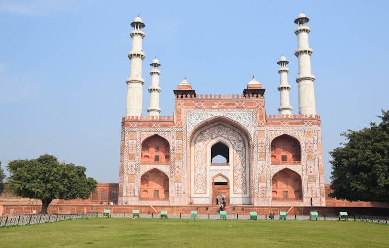 Chini Ka Rauza
