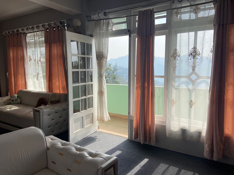 Romalaya - A family run BnB in Darjeeling - Romalaya - A family run BnB in Darjeeling Roma Niwas, 7'Oakes, Rose Bank, Udai Chand Rd, Rajbari, Darjeeling, West Bengal 734101, India