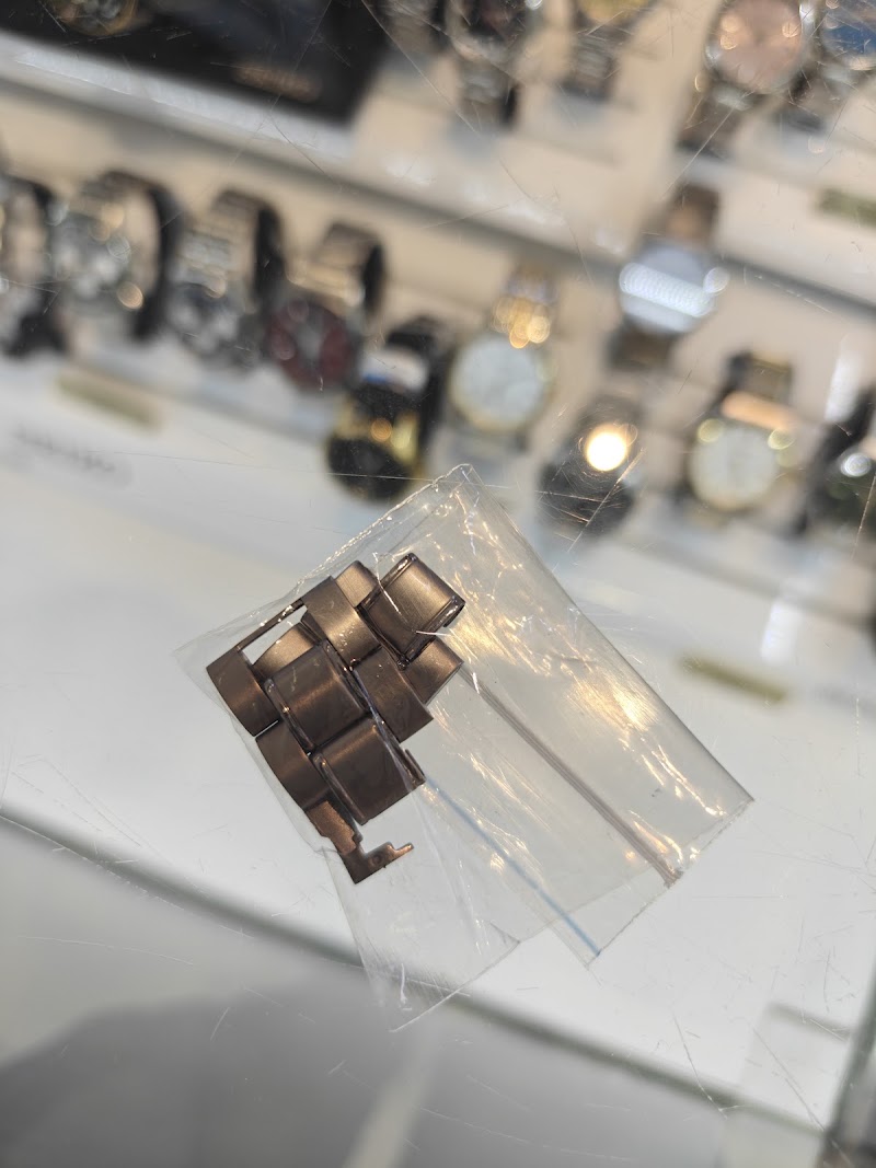 Rama Watch Boutique Ardee Mall - Rama Watch Boutique Ardee Mall Ardee Mall, D 2 LGF, Mall, Ardee City, Sector 52, Gurugram, Haryana 122003, India