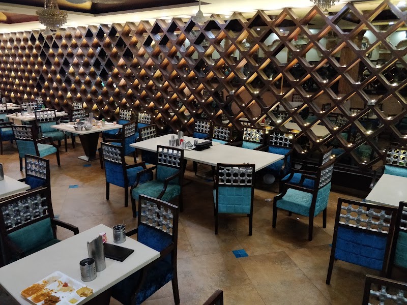 Govinda's Restaurant - Govinda's Restaurant Complex, Iskcon Temple Rd, Sant Nagar, East of Kailash, New Delhi, Delhi 110065, India