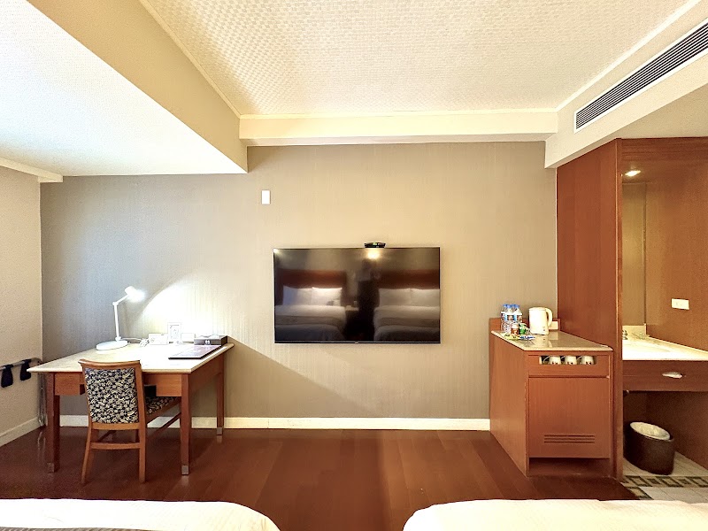 Hualien Charming City Hotel - Hualien Charming City Hotel No. 19號, Guoxing 2nd St, Guolian Village, Hualien City, Hualien County, Taiwan 970