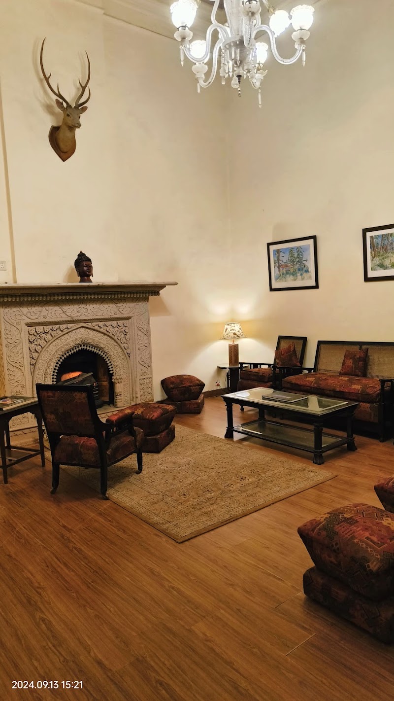 Hotel Padmini Nivas - Hotel Padmini Nivas Plot No.10, Mall Rd, opp. Tibetan Market, The Mall Road, Mussoorie, Uttarakhand 248179, India