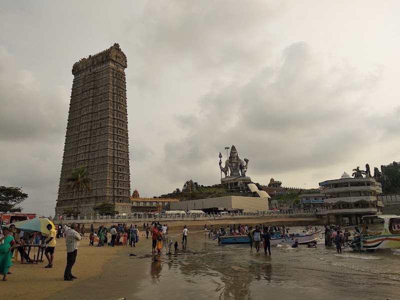 Shri Murdeshwara Beach - Shri Murdeshwara Beach Shri Murdeshwara Beach, Murdeshwar, Karnataka, India
