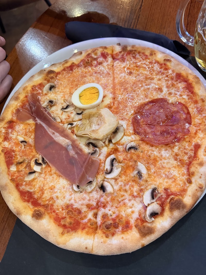 La Base Ristorante - La Base Ristorante Via Cavour, 272, 00185 Roma RM, Italy