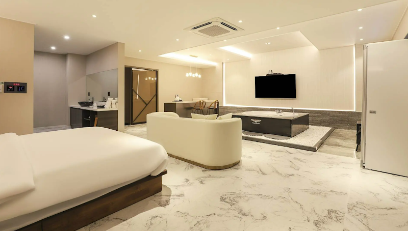 H Avenue Hotel Gyeongju Bulguksa, Gyeongju - H Avenue Hotel Gyeongju Bulguksa, Gyeongju 700-13 Jinhyeon-dong, Gyeongju, Gyeongsangbuk-do, South Korea
