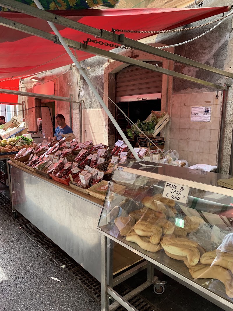 Ortigia Street Market - Ortigia Street Market, Vicolo Bagnara, 96100 Siracusa SR, Italy