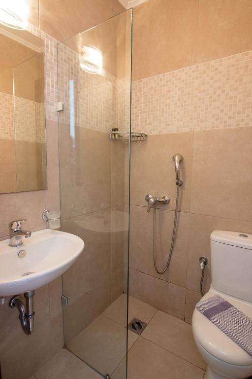 Hotel Cosmopolit - Hotel Cosmopolit, Marikas Kotopouli 7, Athina 104 32, Greece