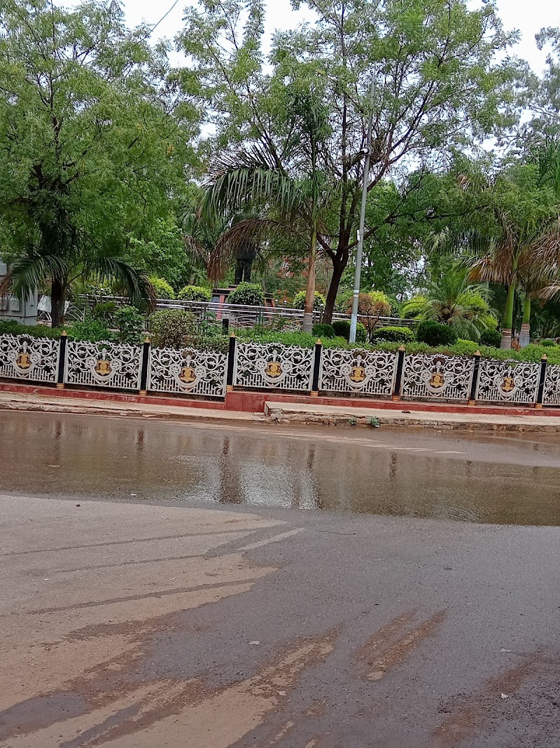 Do Batti Choraha - Do Batti Choraha, CMC9+HX4, Jawahar Colony, Shivpuri, Madhya Pradesh 473638, India
