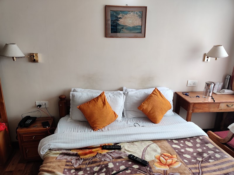 Hotel North Star - Hotel North Star, 26, HD Lama Rd, near Mall Road, Chauk Bazaar, Darjeeling, West Bengal 734101, India