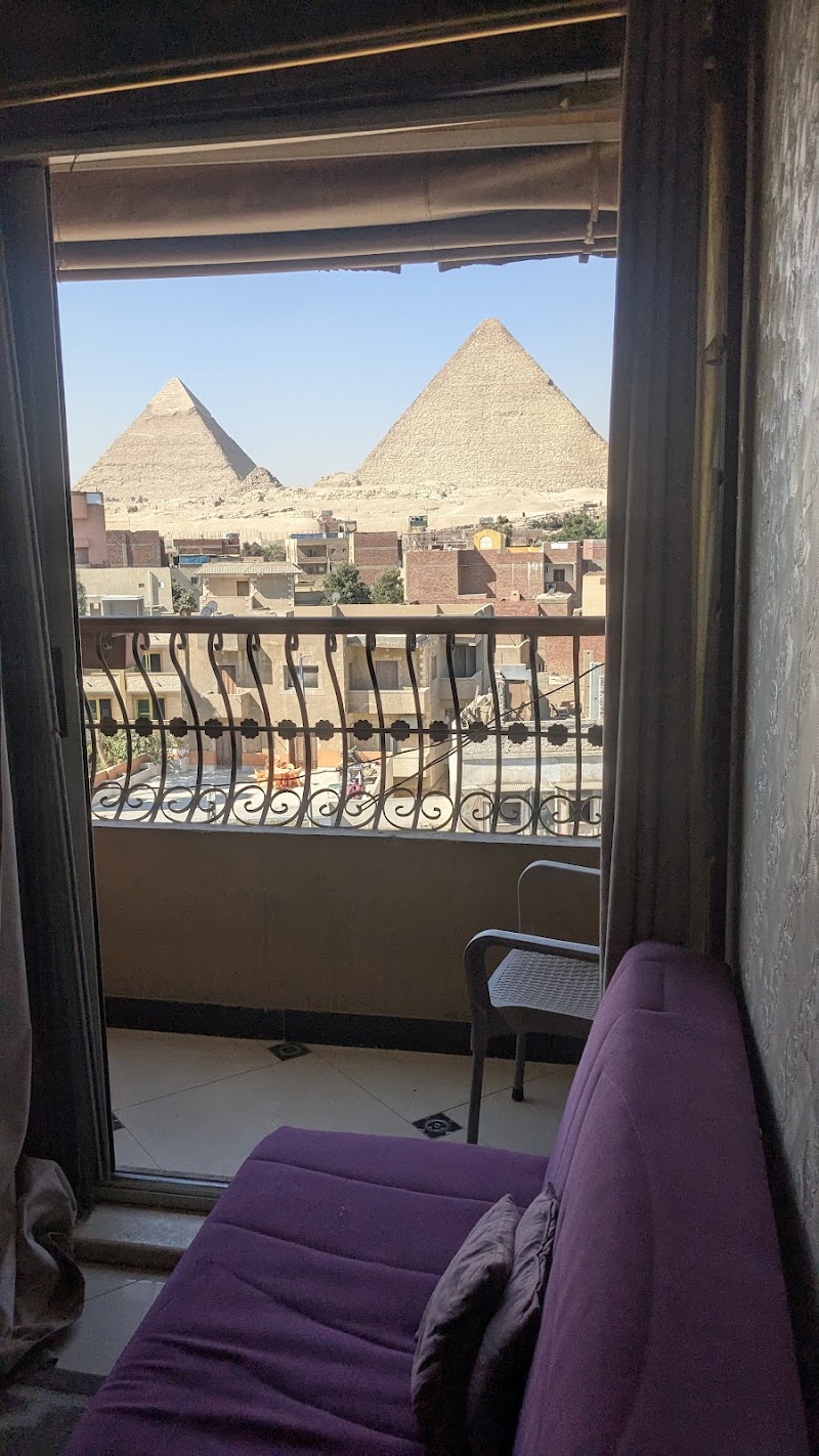 Memphis pyramids view - Memphis pyramids view, X4HV+QHH, Abou Al Hool Al Seiahi, Nazlet El-Semman, Al Haram, Giza Governorate 3520602, Egypt