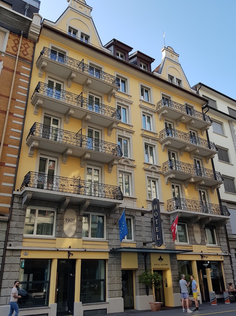 Hotel Alpina - Hotel Alpina Frankenstrasse 6, 6003 Luzern, Switzerland