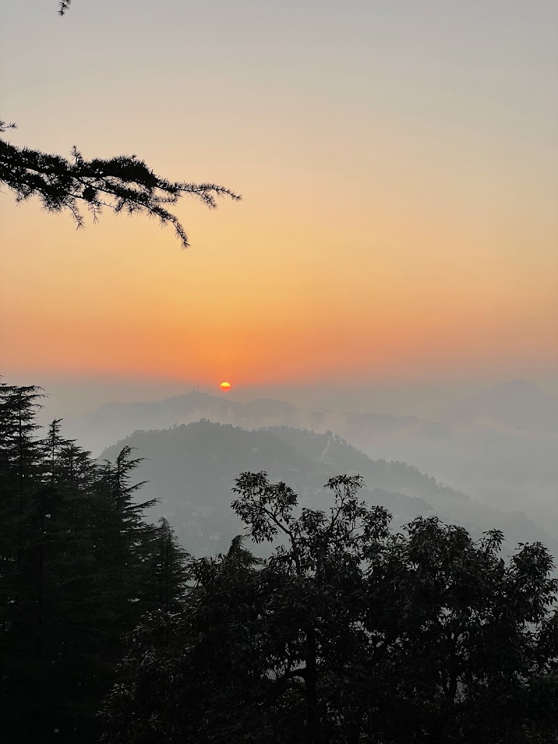 Landour cottage - Landour cottage F35R+7V8 cottage, Luxmanpuri, Rajmandi, Landour, Mussoorie, Uttarakhand 248179, India