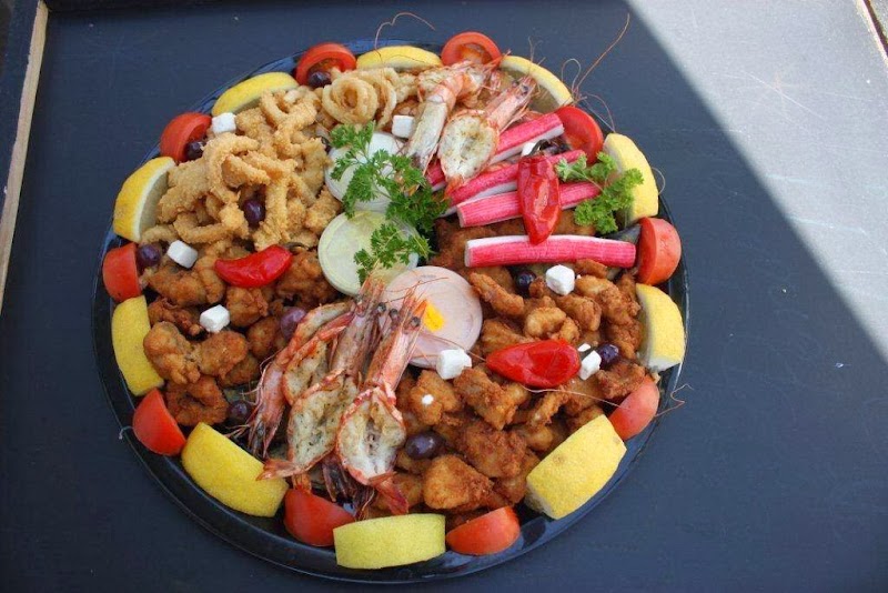 Ooskus Fisheries (Gordon's Bay) - Ooskus Fisheries (Gordon's Bay), 4 Watt St, Gordon's Bay, Cape Town, 7140, South Africa