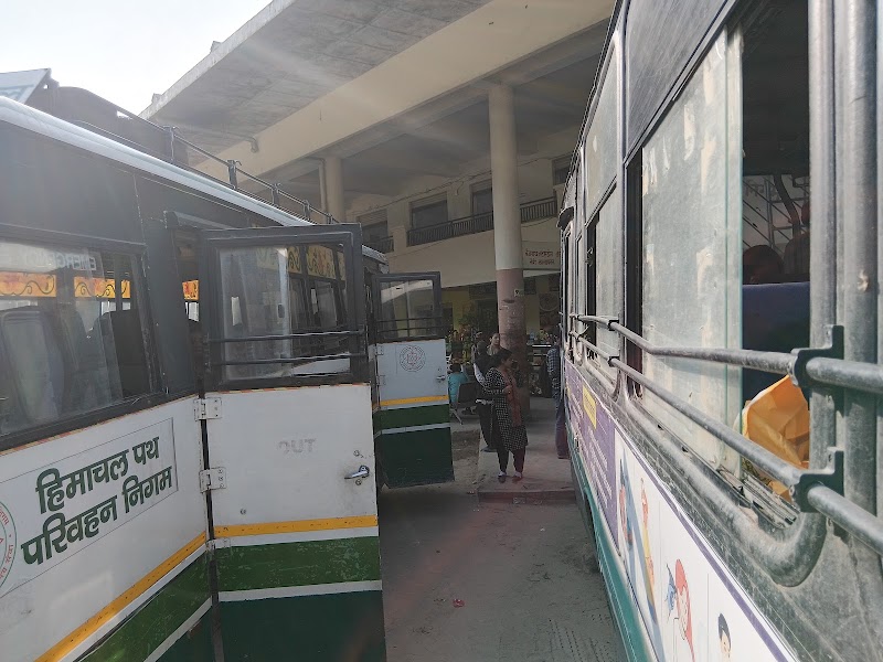 HRTC Bus Stand Dharampur - HRTC Bus Stand Dharampur, RQ36+6M3, Dharampur, Himachal Pradesh 175040, India