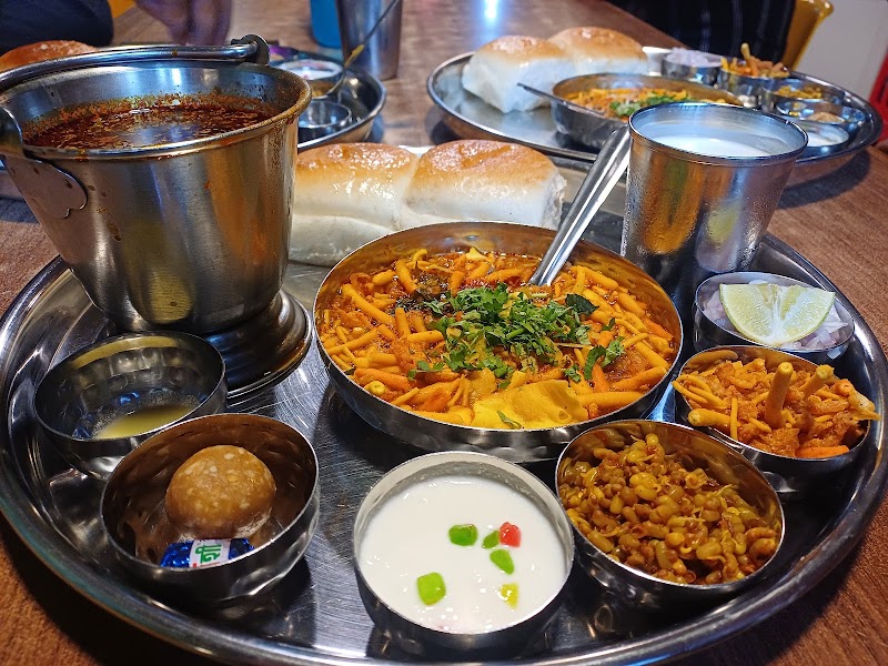 Pune Misal House 1998 - Pune Misal House 1998 Pune Misal House, Sujal Apartments, opp Shubharambh Lawns, D P Road Mhatre Bridge, Vakil Nagar, Erandwane, Nalstop, opp. Roots 9, near Deenanath Mangeshkar Hospital, Vakil Nagar, Erandwane, Pune, Maharashtra 411052, India