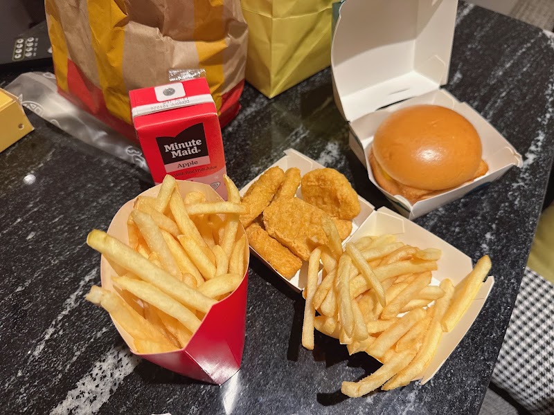 McDonald's at Studio City - McDonald's at Studio City Shop 2088, Macau Gourmet Walk, Studio City, Estr. do Istmo, Macao