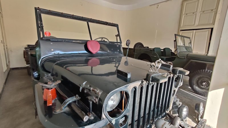Vintage & Classic Car Collection, The Palace, Udaipur - Vintage & Classic Car Collection, The Palace, Udaipur Garden Hotel, Gulab Bagh Rd, opposite Sajjan Niwas Garden, Old City, Udaipur, Rajasthan 313001, India