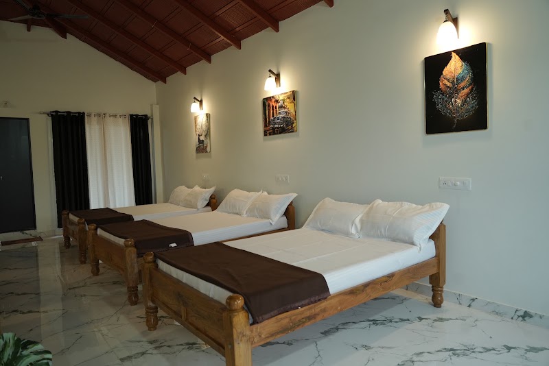 COFFEE HILLS HOMESTAY - COFFEE HILLS HOMESTAY 2jxf+68w, Kanachuru Estate, Karnataka 577132, India