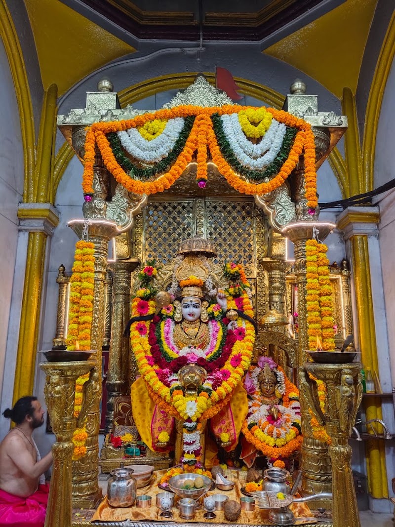Shri Mumba Devi Temple Mumbai - Shri Mumba Devi Temple Mumbai 45/47, Dhanji St, Mumbadevi Area, Kalbadevi, Mumbai, Maharashtra 400002, India