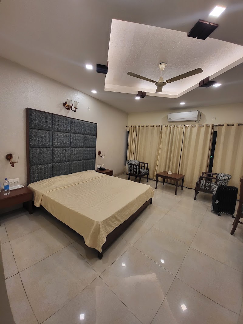 Tilyar Hotel And Resort - Tilyar Hotel And Resort VJHP+F9R, Rohtak, Haryana 124021, India