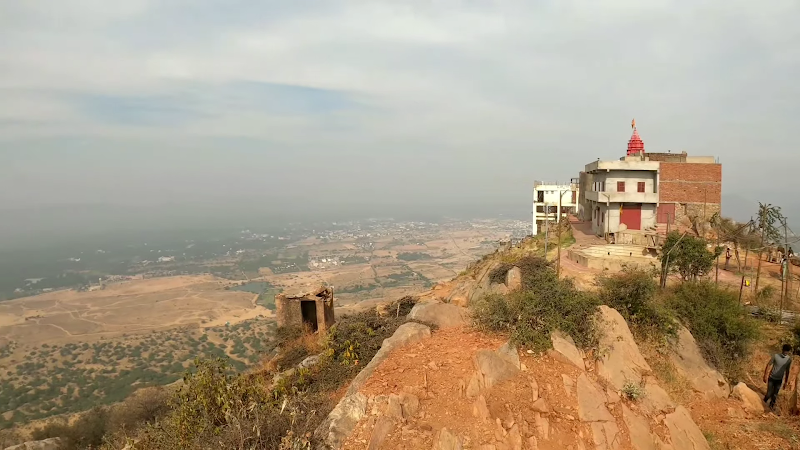 Savitri Devi Temple - Savitri Devi Temple, FGFQ+XXP, Pushkar, Rajasthan 305022, India