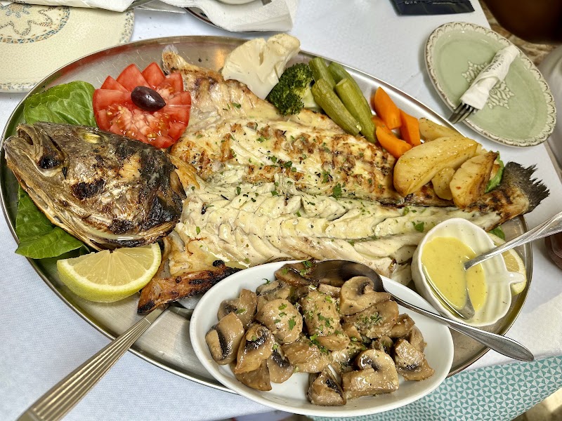 LIONDI Traditional Greek Restaurant - LIONDI Traditional Greek Restaurant, Makrigianni 19-21, Athina 117 42, Greece