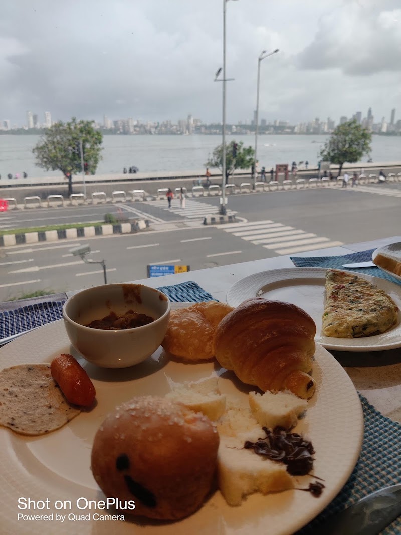 The Bay View - The Bay View Hotel Marine Plaza, 29 Marine Drive, 2nd Cross Rd, Churchgate, Mumbai, Maharashtra 400020, India