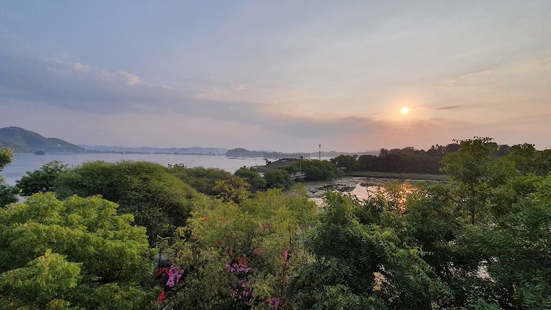 Devendra Garh - Devendra Garh 88 Rani Road Near, Rajiv Gandhi Park, Malla Talai, Udaipur, Rajasthan 313004, India