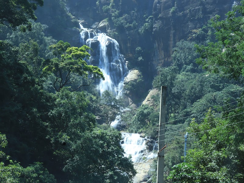 Rawana waterfall upper viewpoint - Rawana waterfall upper viewpoint, R3Q3+MH, Makulella, Sri Lanka
