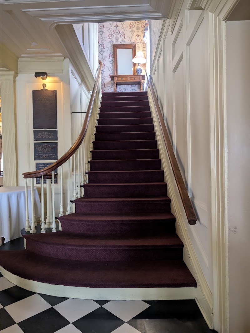 Lincklaen House - Lincklaen House, 79 Albany St, Cazenovia, NY 13035, USA