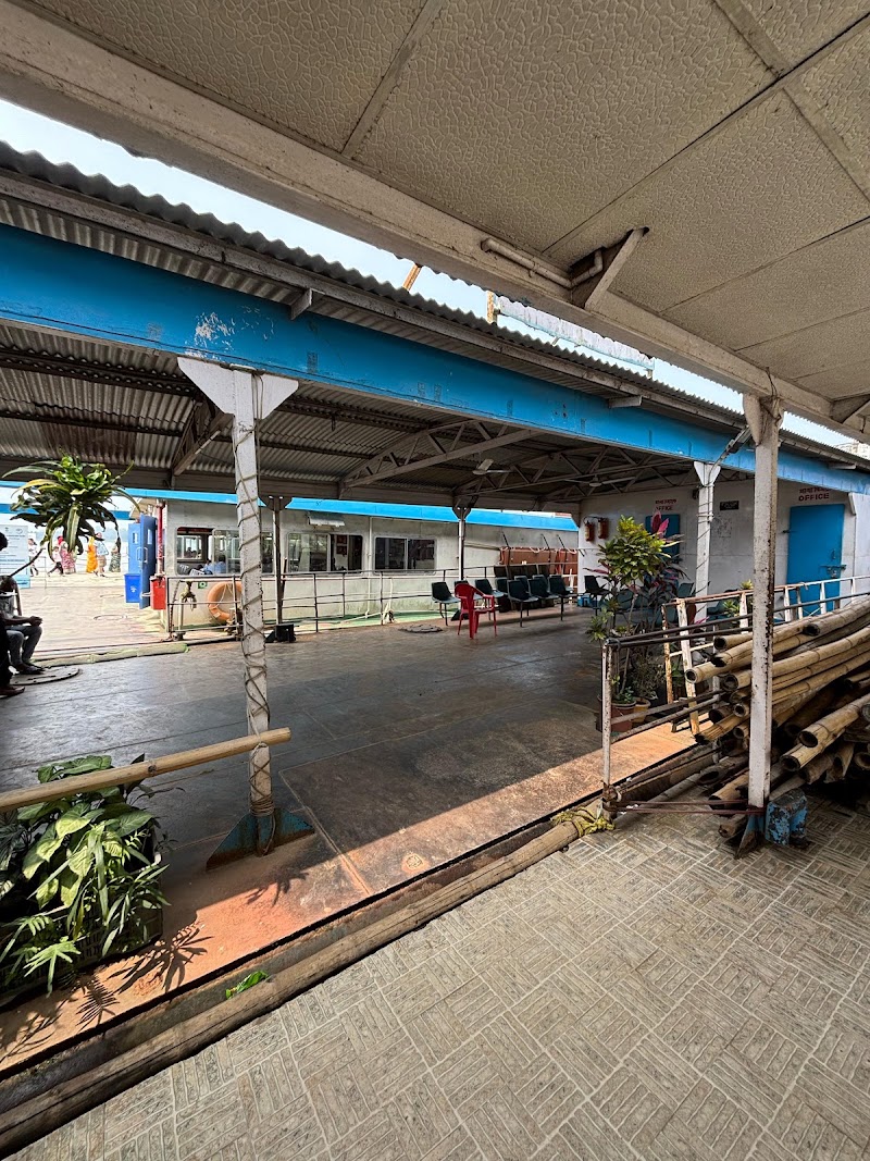 Uzan Bazar Govt. Ferry Ghat (Umananda Ghat Govt.) - Uzan Bazar Govt. Ferry Ghat (Umananda Ghat Govt.), MG Rd, Fancy Bazaar, Guwahati, Assam 781001, India