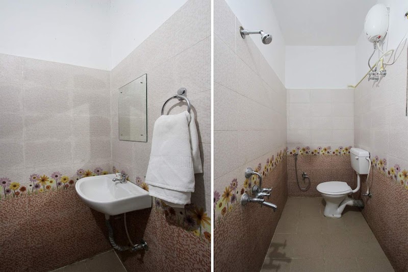 HOTEL ROYAL 91 - HOTEL ROYAL 91 Plot No – 91, Near, Platform No - 6, Budheswari Colony, Laxmisagar, Bhubaneswar, Odisha 751006, India